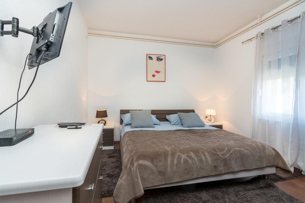 Apartman Verica Trogir Eksteriør billede